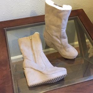 Juicy Couture boots NW/OT size 6